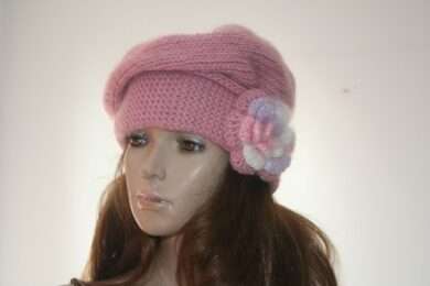 caciulita tricotata pentru fetite