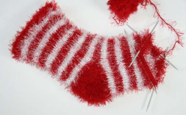 Cuiorapi tricotati pentru cadouri tutorial cu poze si explicatii pas cu pas