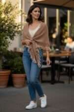 Sal tricotat manual mohair beige camel