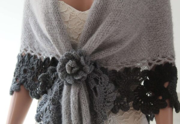 Sal crosetat tricotat, Gabriela Faur (13) Șal crosetat manual gri deschis mohair