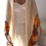 Șal crosetat manual cream mohair