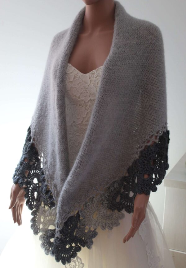 Sal crosetat tricotat, Gabriela Faur (8) Șal crosetat manual gri deschis mohair