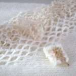 Șal elegant ivory, tricotat manual din mohair și fir cu efect – 200x70 cm