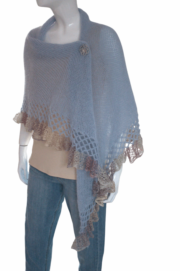 șal triunghiular bleu deschis din mohair cu fir efect