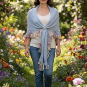 șal triunghiular bleu deschis din mohair cu fir efect