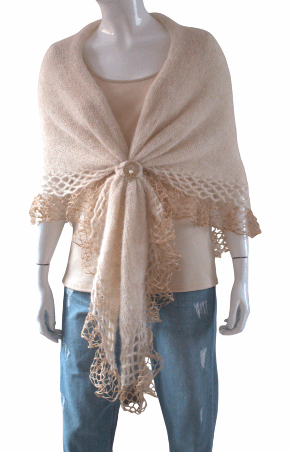 transparent-Photoroom (23) Șal din mohair bej deschis cu fir efect – elegant și lucrat manual