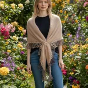 Șal elegant beige, tricotat manual din mohair și fir cu efect – 200x70 cm