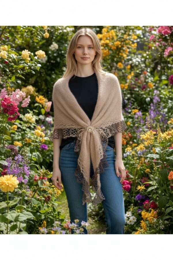 virtual-try-on-176d4eab-d9c8-449a-a111-dfd3583feccc Șal elegant beige, tricotat manual din mohair și fir cu efect – 200x70 cm